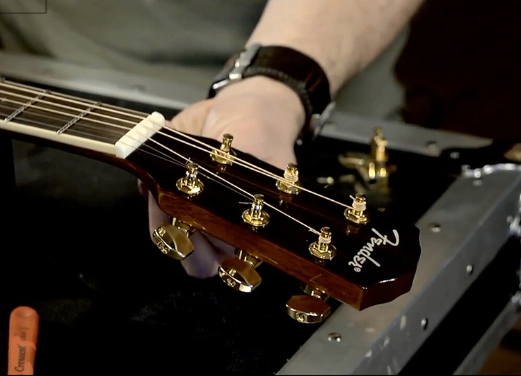 FenderٌWԺνoľQĻ